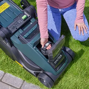 hayter hawk 36 push 60v